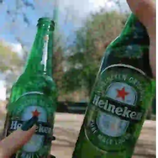 Figurinha: Saúde com Heineken