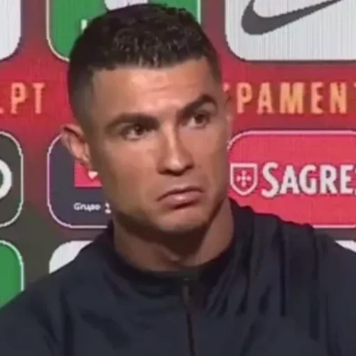 Figurinha: Cristiano Ronaldo Pensativo