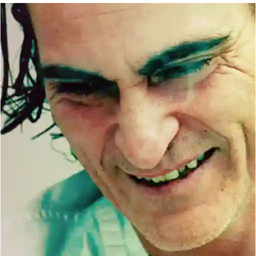 Figurinha: Joker Fumando e Rindo