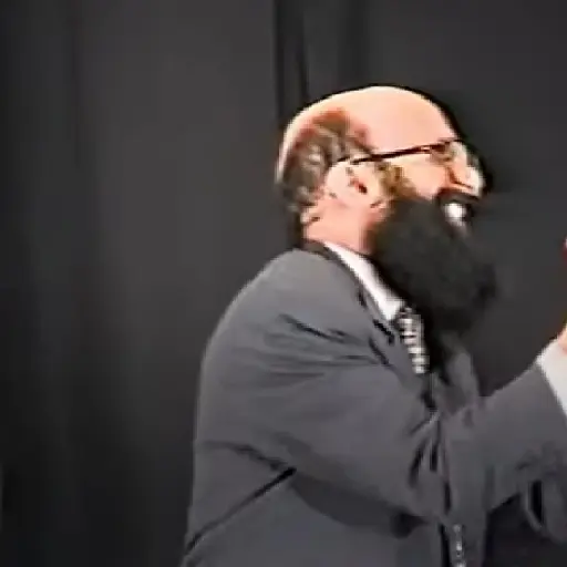 Figurinha: Homem de terno com barba animado