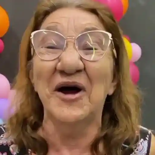 Figurinha: Risada contagiante