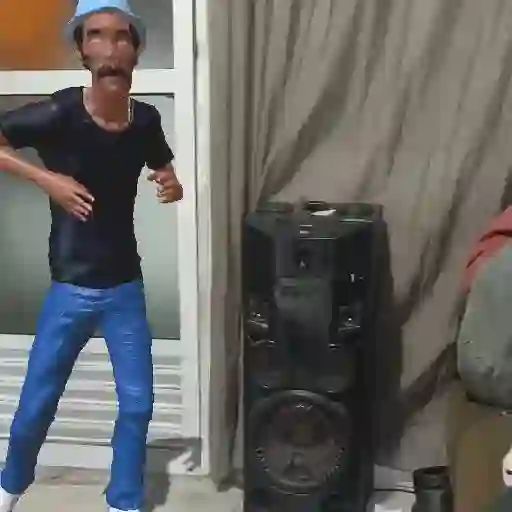 Figurinha: Chaves dançando com caixa de som