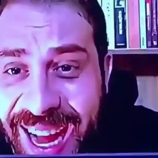 Figurinha: Sorriso e Gesto de Cuidado