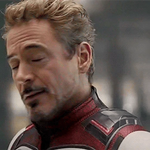 Figurinha: Tony Stark pensativo