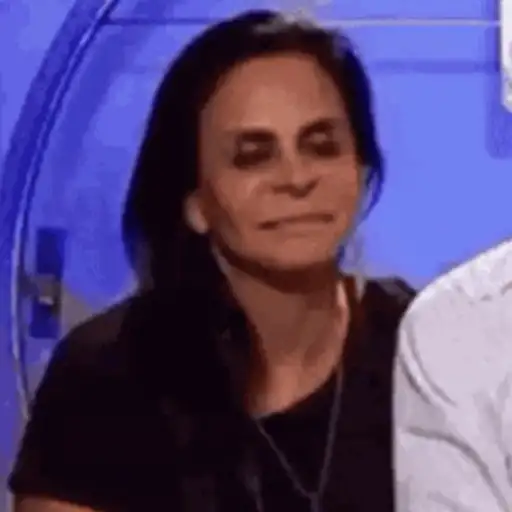 Figurinha: Gretchen rindo