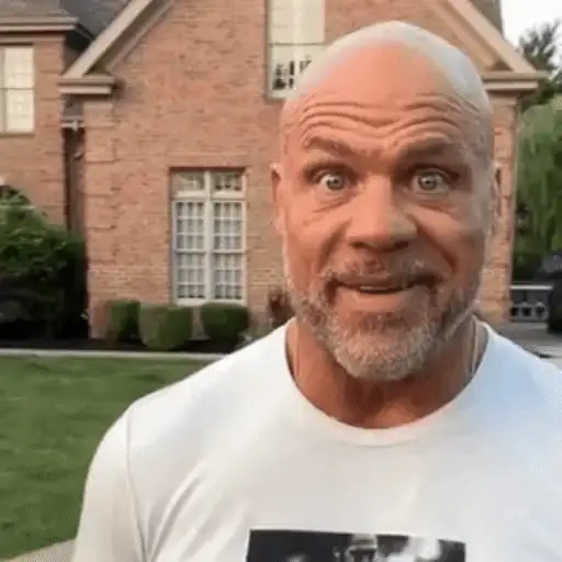 Figurinha: Kurt Angle encarando