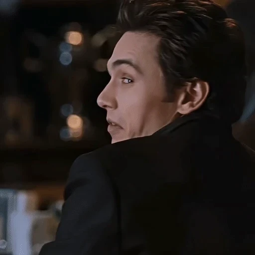 Figurinha: Harry Osborn olhando para trás