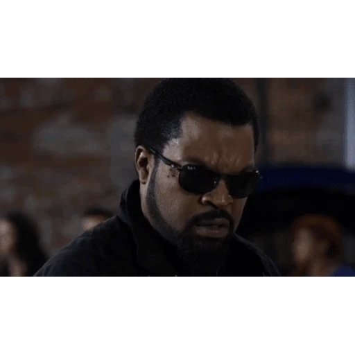 Figurinha: Ice Cube confuso