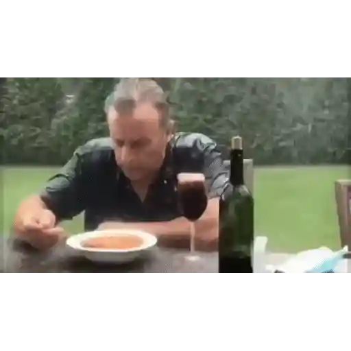 Figurinha: Homem comendo sopa