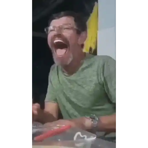 Figurinha: Homem rindo