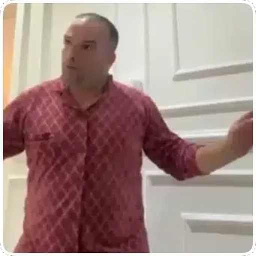 Figurinha: Homem gesticulando