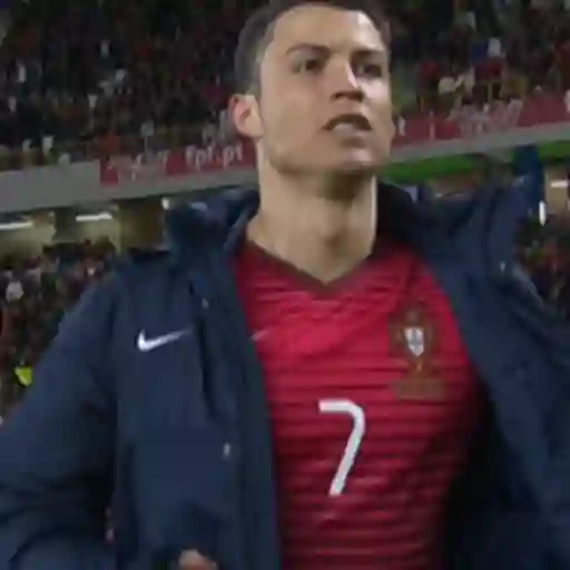 Figurinha: Cristiano Ronaldo comemorando