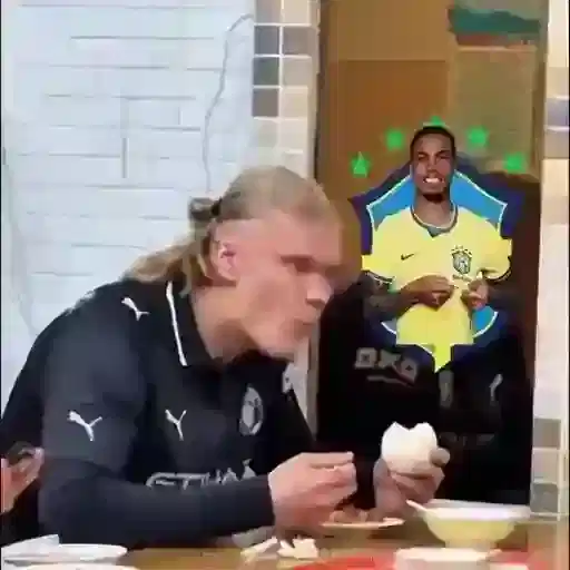 Figurinha: Haaland comendo