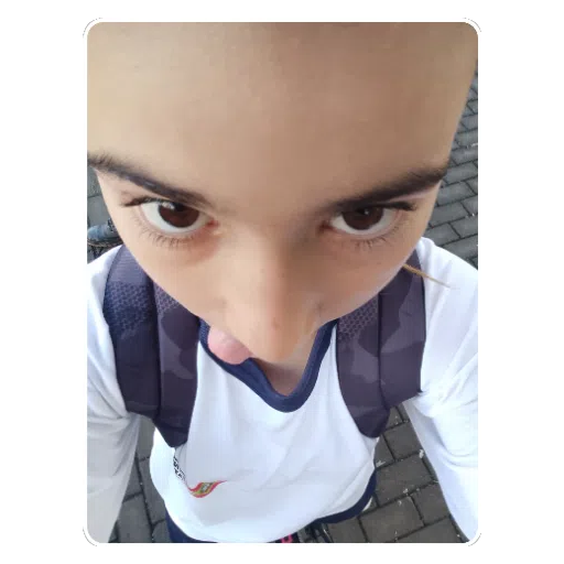 Figurinha: Selfie de estudante