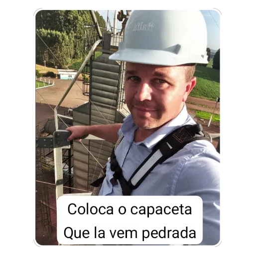 Figurinha: Coloca o capaceta